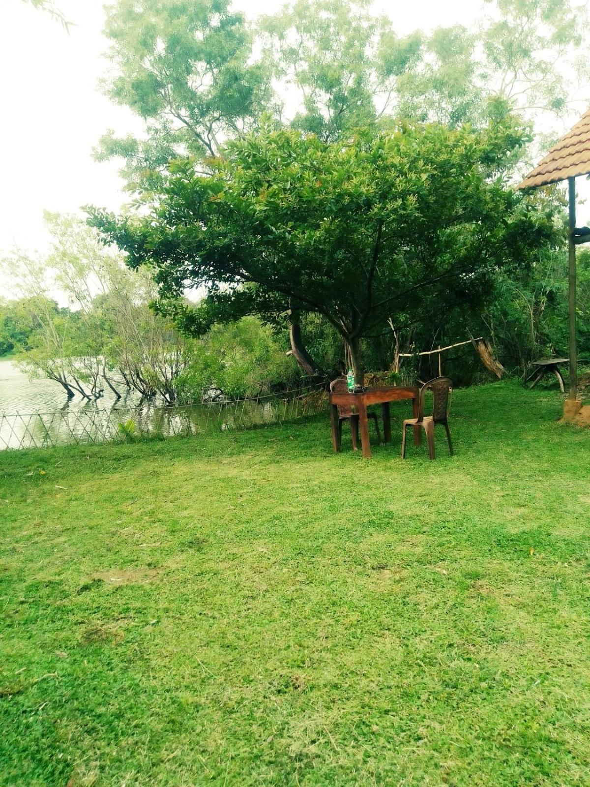 Sigiri Wild Lake Dambulla Habitación foto